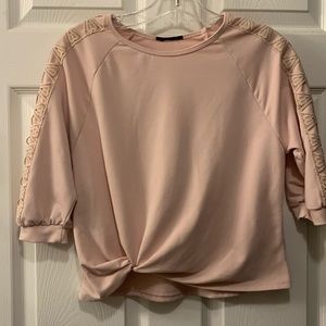 PEACH KNIT TOP WITH CROCHETED LACE INSET -FRONT KNOT -3/4 SLEEVES (tags removed)